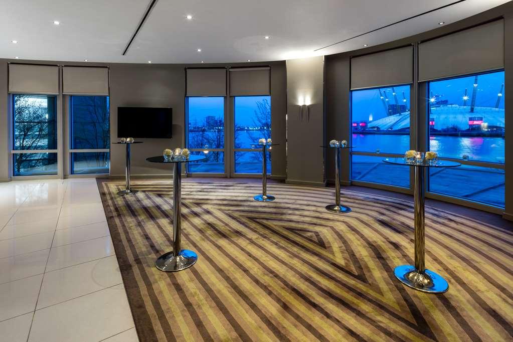 Hotel Radisson Blu Hotel, Canary Wharf East 4*