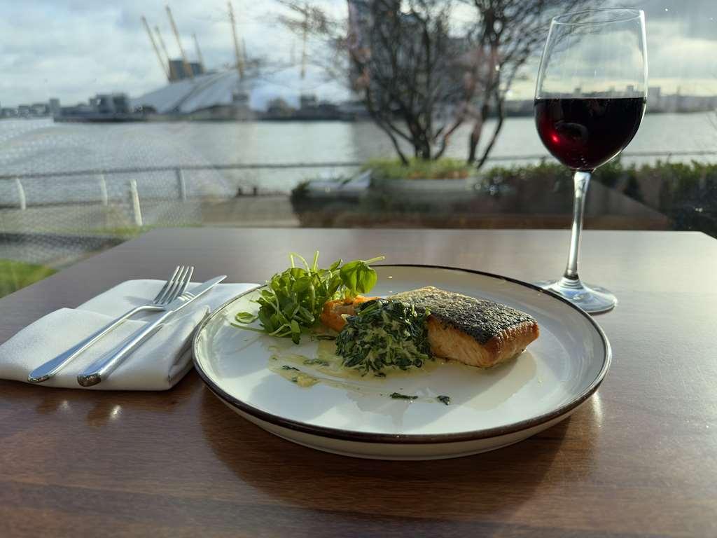 Radisson Blu Hotel, Canary Wharf East 4* Londra
